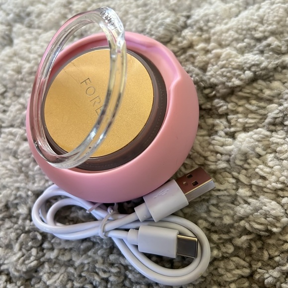 FOREO UFO MINI mask PINK GOLD FACE RED LIGHT - Picture 5 of 8